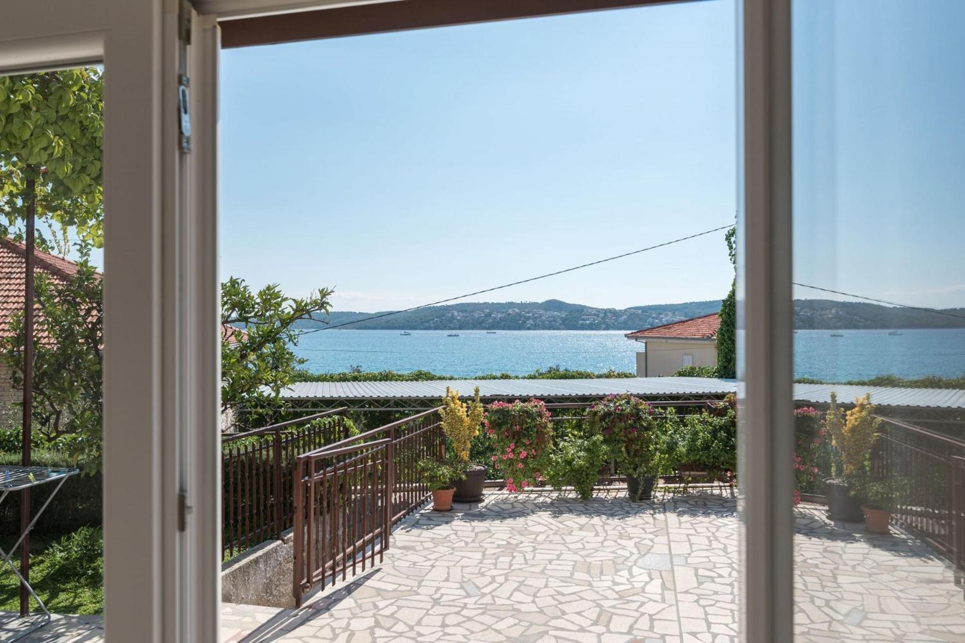 Apartments Vin Trogir Bagian luar foto