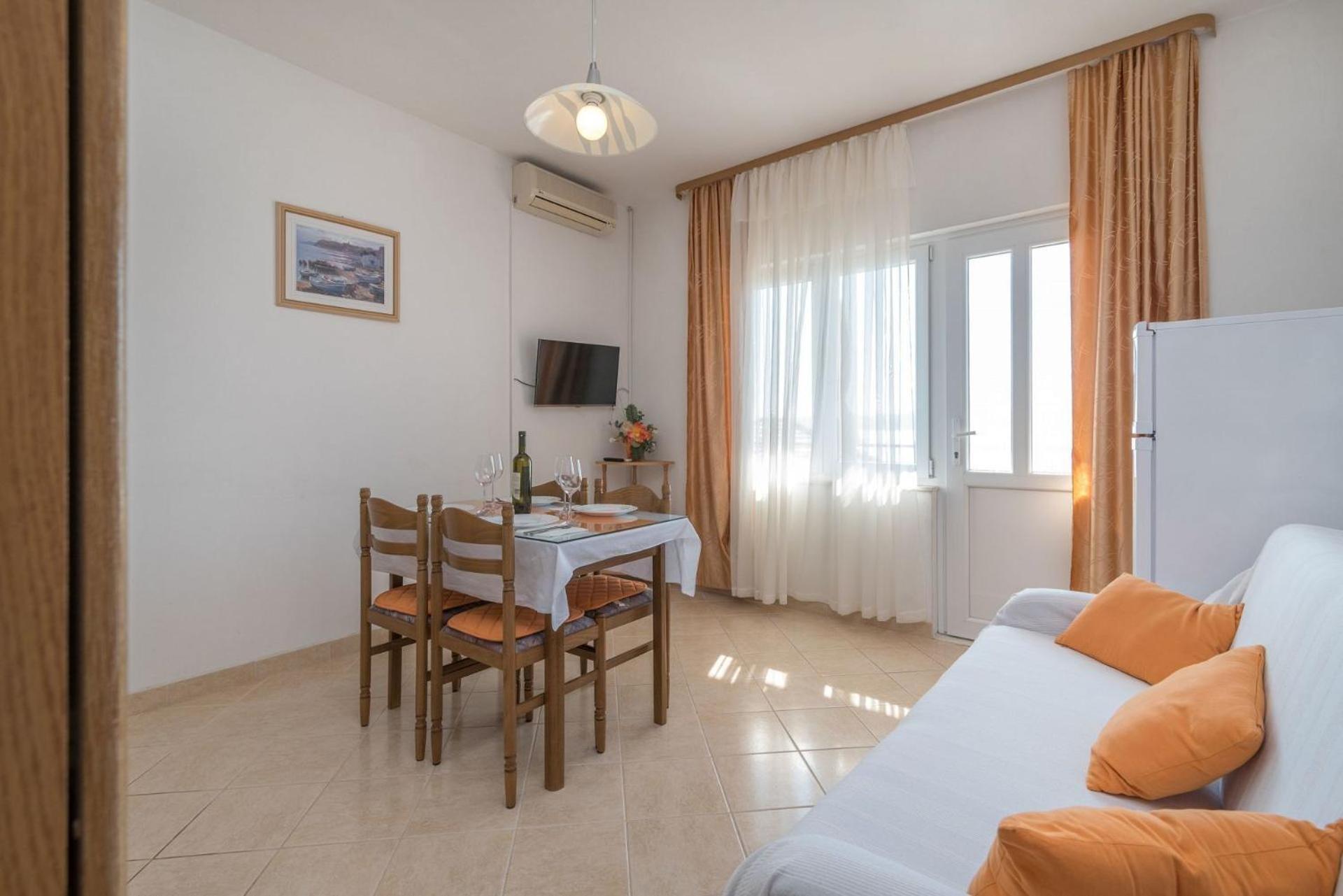 Apartments Vin Trogir Bagian luar foto
