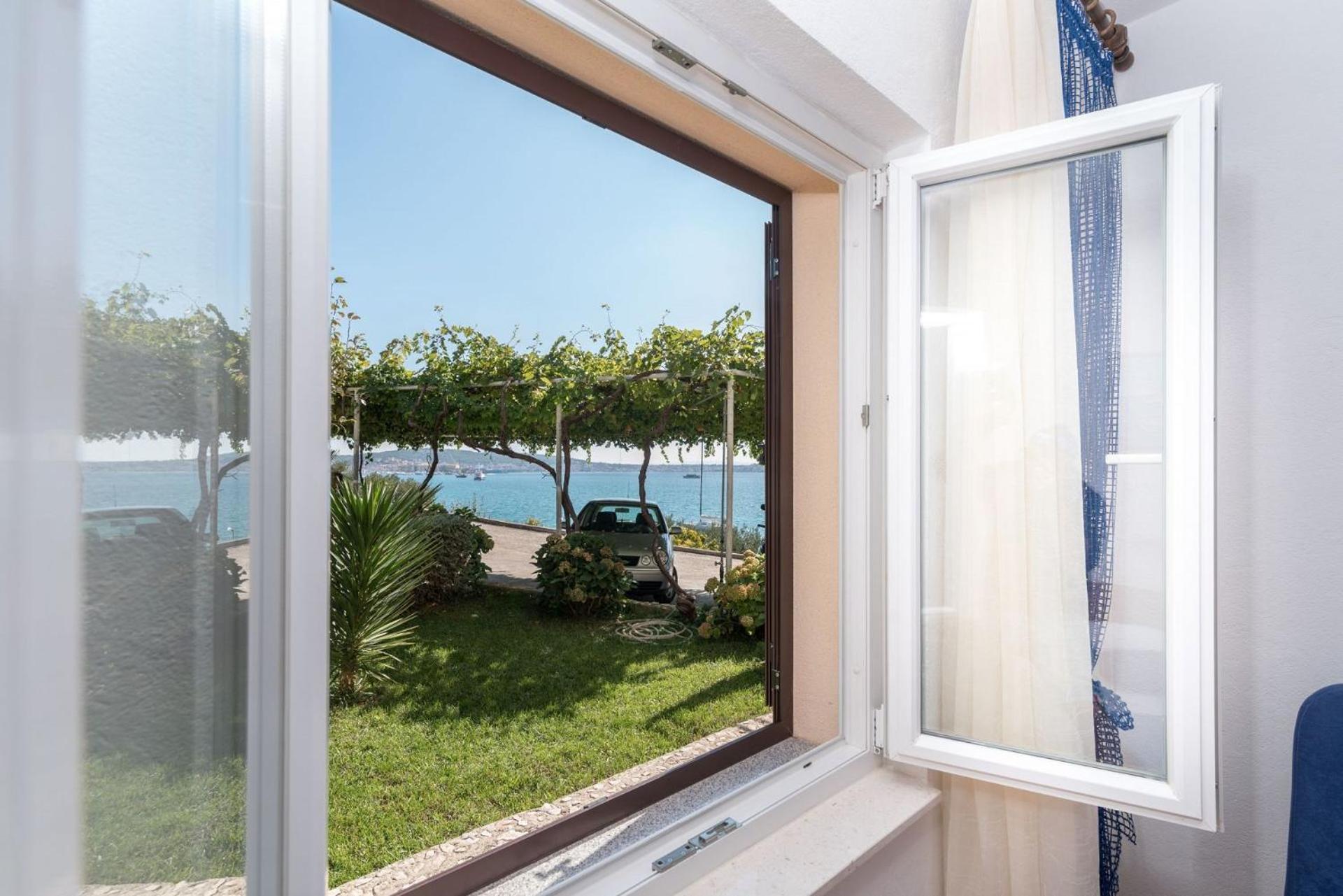Apartments Vin Trogir Bagian luar foto