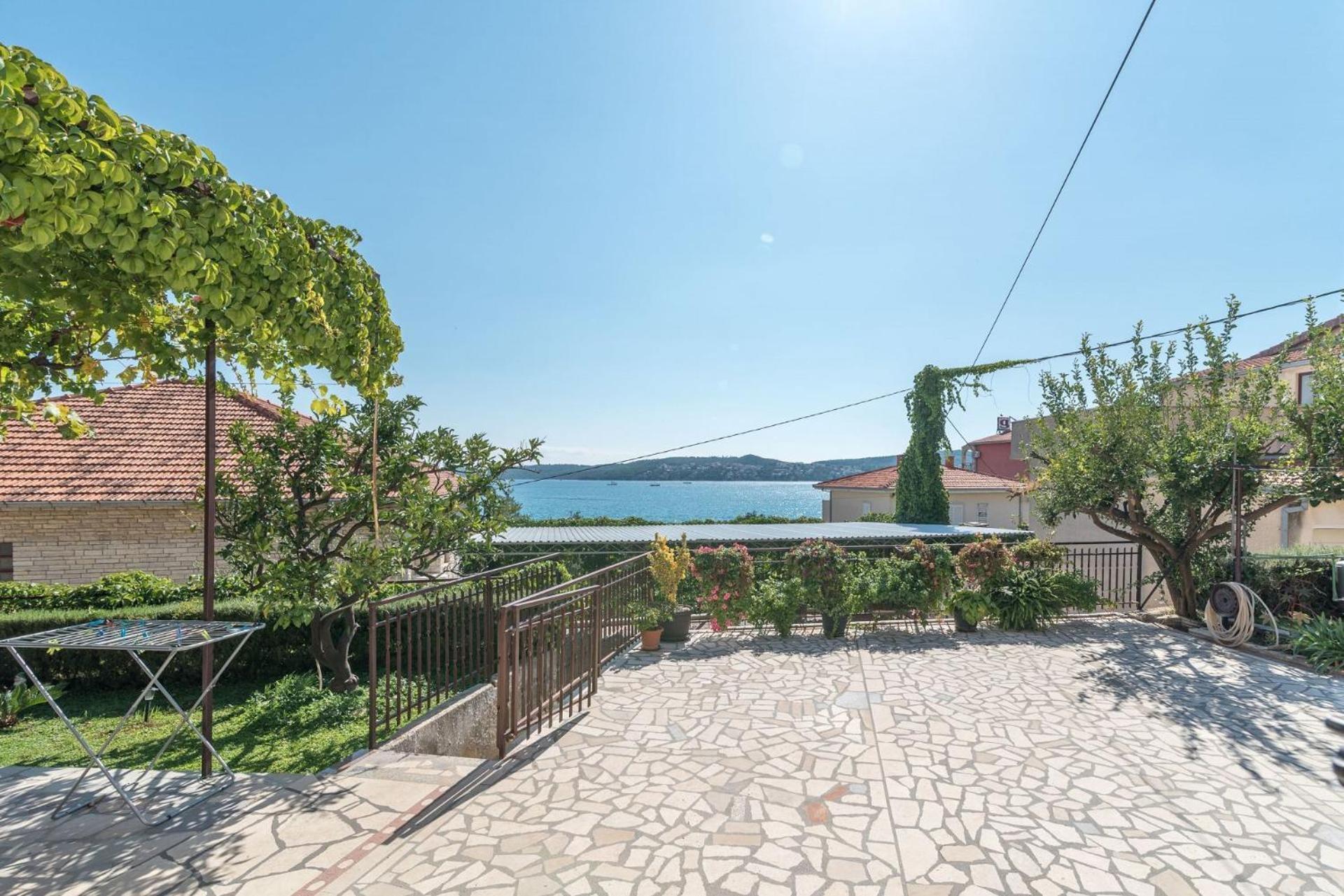 Apartments Vin Trogir Bagian luar foto
